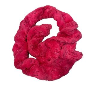 Girls scarf hot pink with sequin stars.